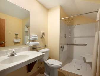 Days Inn By Wyndham Stoughton Wi. Zimmer foto